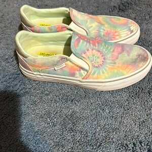 Pastel the die vans